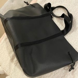 Lululemon workout bag